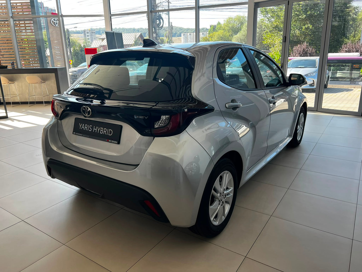 Yaris Hybrid  ECO