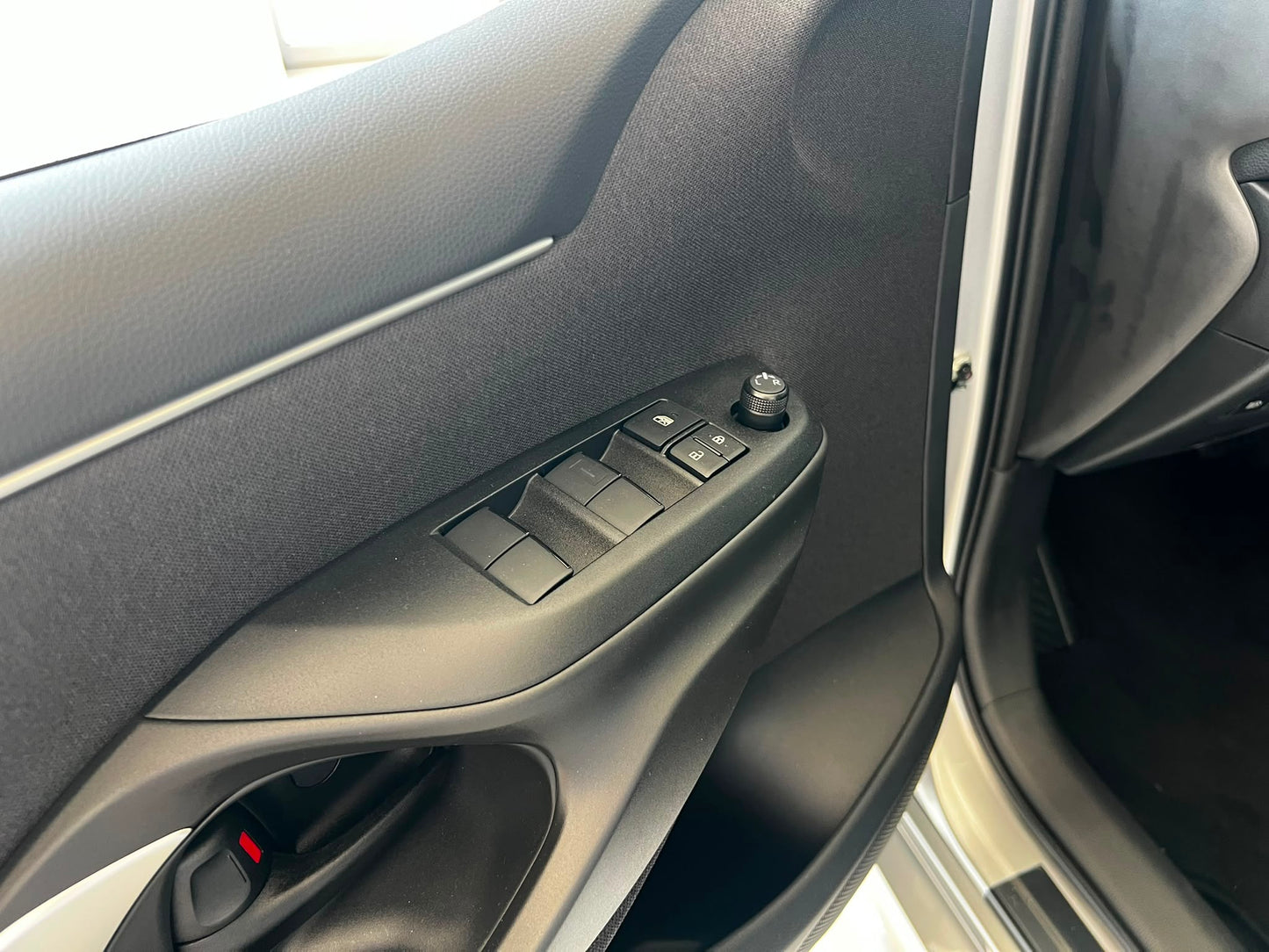Yaris Hybrid  ECO
