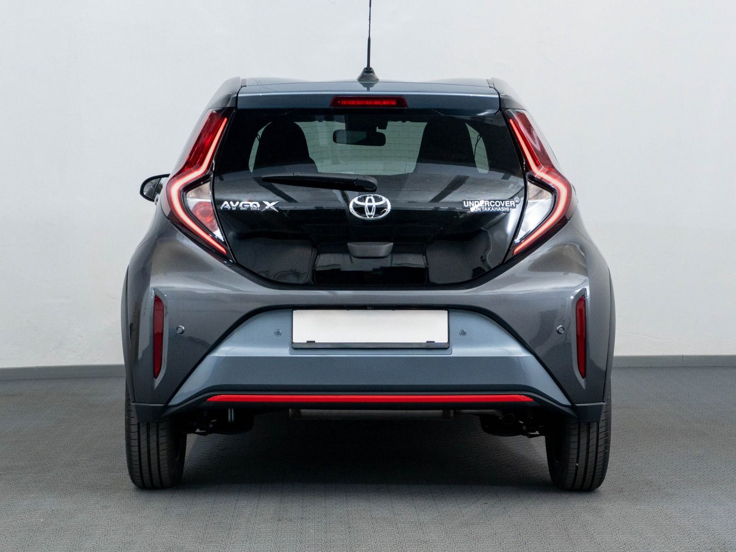 Toyota Aygo X 1.0 VVT-I Undercover CVT