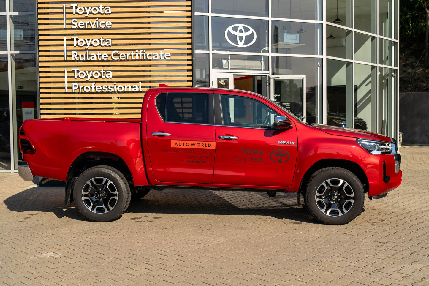 Hilux Double Cab 2.4D AT Executive