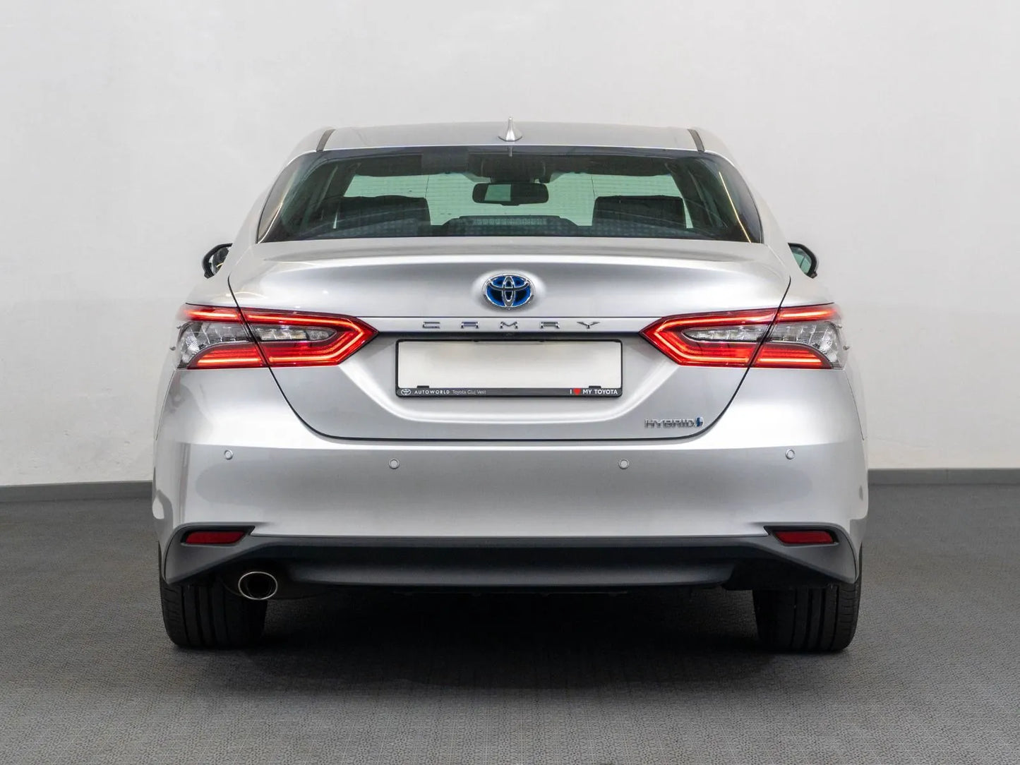 Toyota Camry 2.5 Hybrid Business Automatic