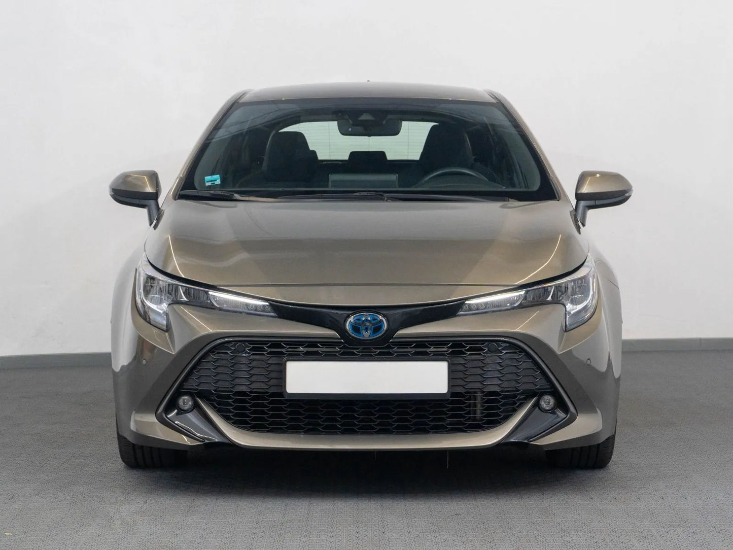 Corolla HB 1.8 Hybrid Dynamic Oxide Bronze