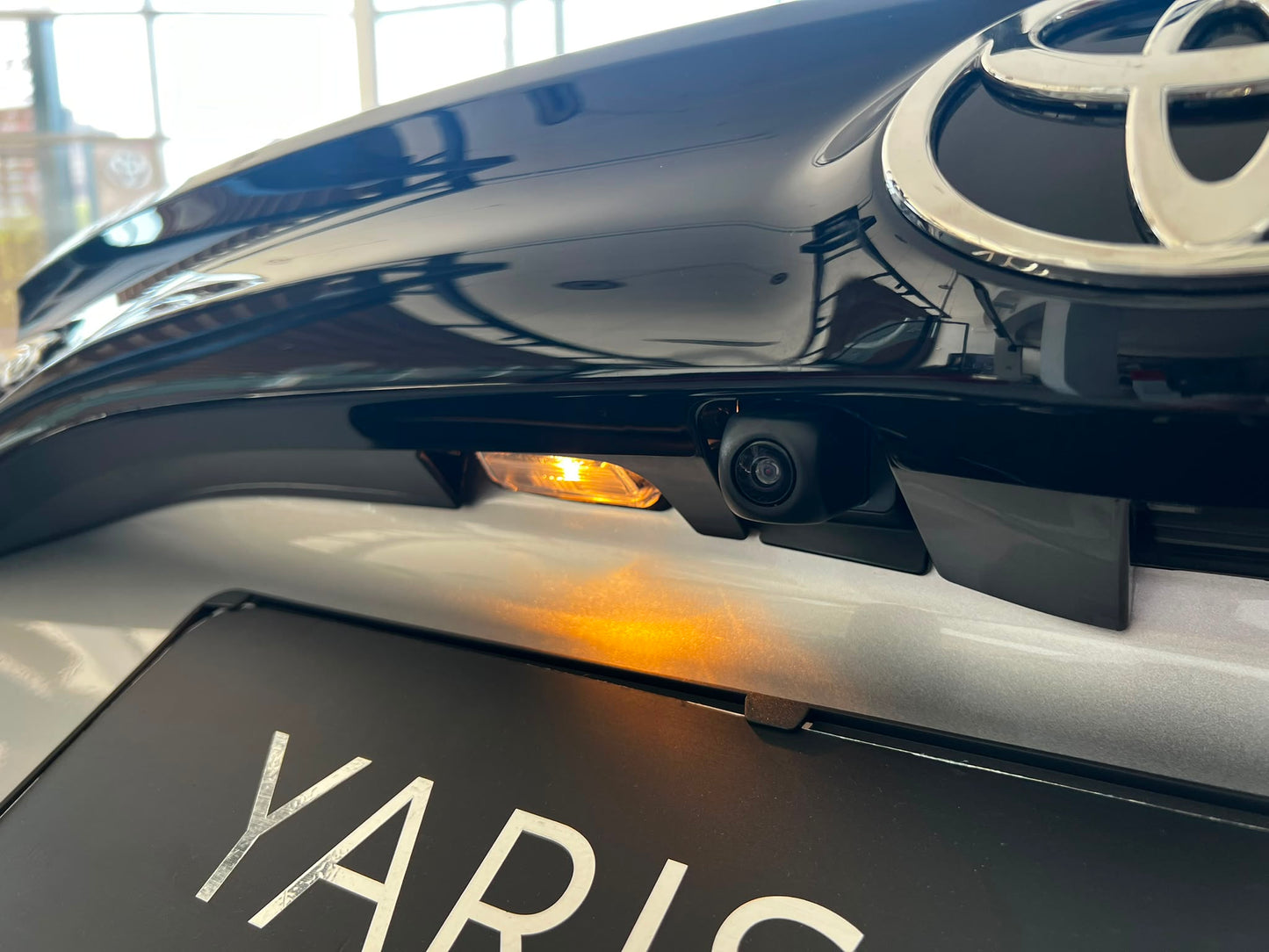 Yaris Hybrid  ECO