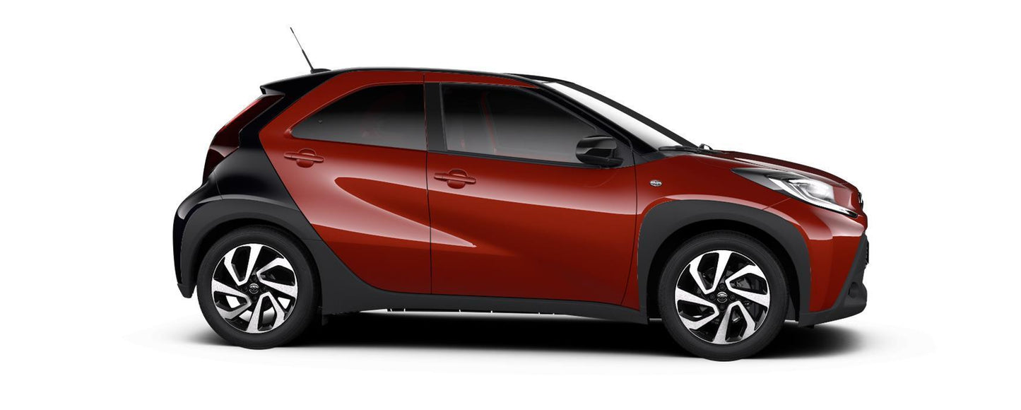 Aygo X 1.0 MT Dynamic 209/3U4(Scarlet Me.) - Toyota Promo