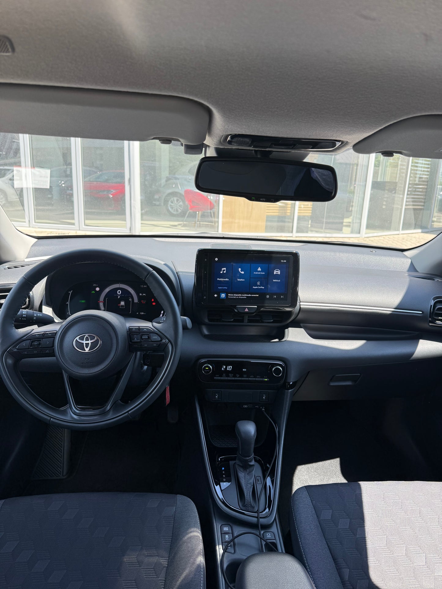 Yaris Hybrid  Business