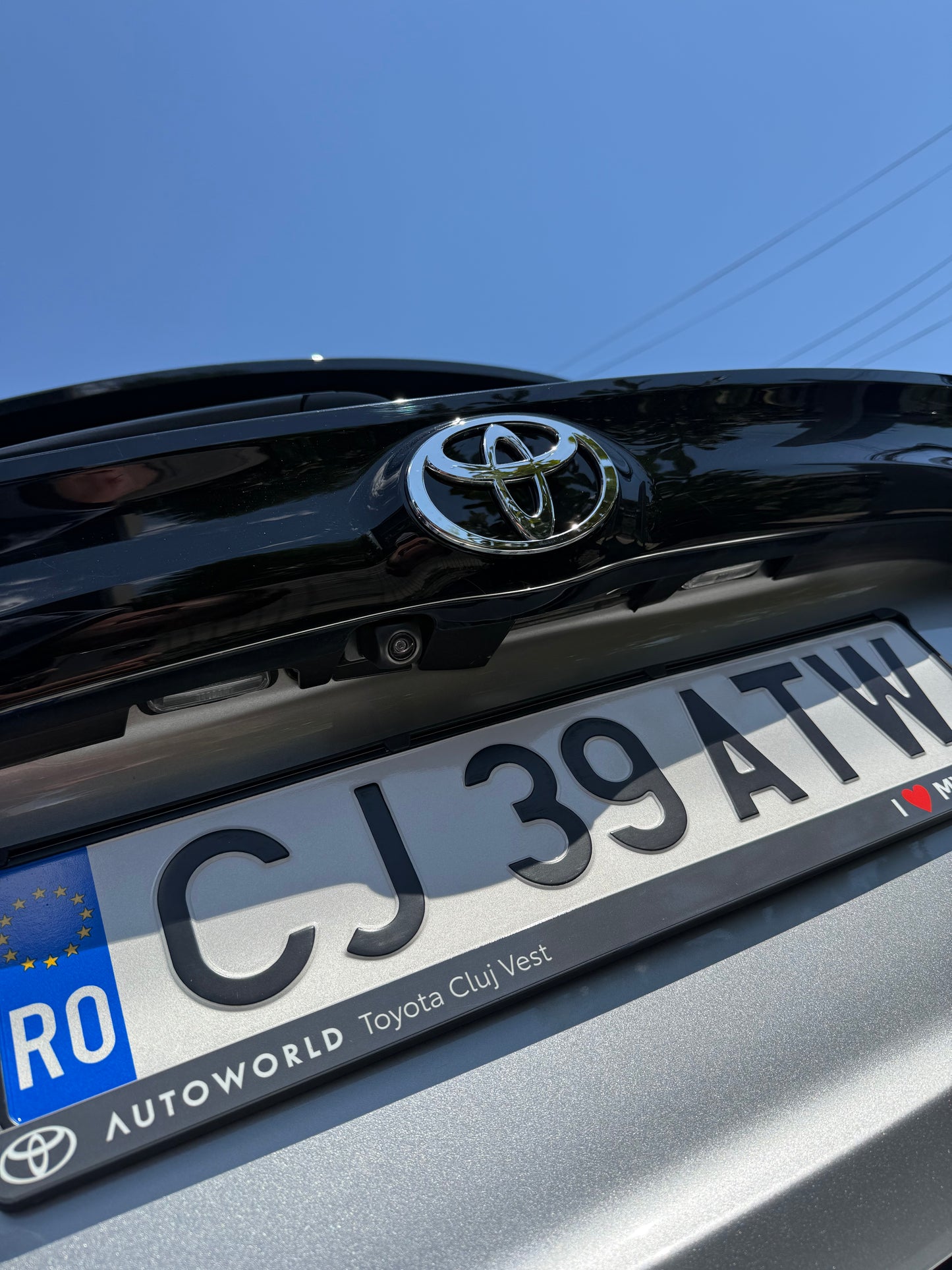 Yaris Hybrid  Business